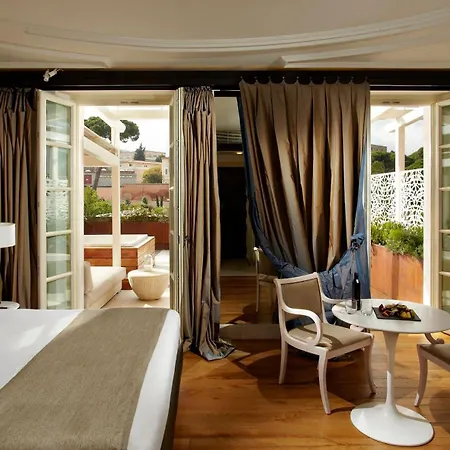 Agrippina, A Gran Melia - The Leading Of The World