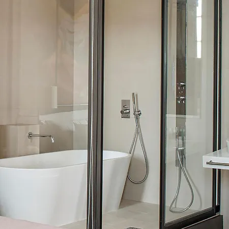 Agrippina, A Gran Melia - The Leading Of The World Rome