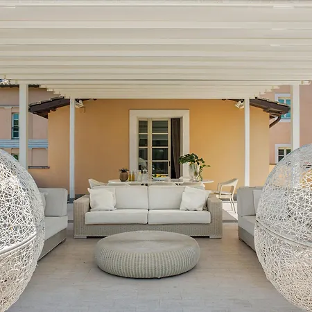 Agrippina, A Gran Melia - The Leading Of The World