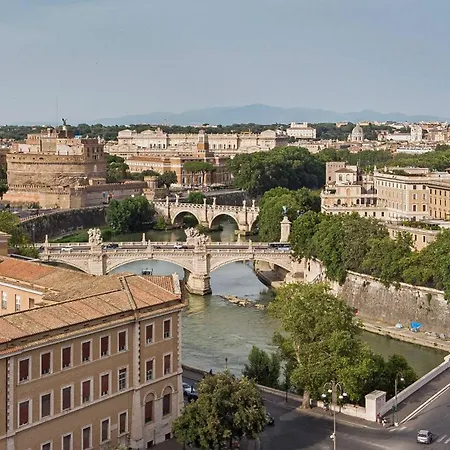 Agrippina, A Gran Melia - The Leading Of The World